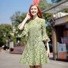 Load image into Gallery viewer, Spring 2009 Lady Lady Lady Lace Dress 69066
