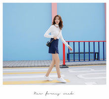 Load image into Gallery viewer, "36 yuan will not be refunded or changed at the end of the season" round neck padded knit sweater long sleeve tight bottoming shirt 910 women