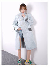 Load image into Gallery viewer, Low price Guangzhou solid color long sleeve 51%-70% leisure single adult collage/stitching stitching women's windbreaker