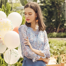 Load image into Gallery viewer, 2019 Autumn New Women's Wear 2018 Autumn Women's Printed Little Shirt Lady Snow Spinning Shirt 59032