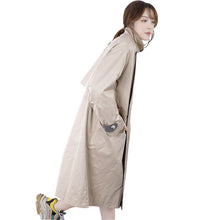 Load image into Gallery viewer, Low price Guangzhou solid color long sleeve 51%-70% leisure single adult collage/stitching stitching women's windbreaker