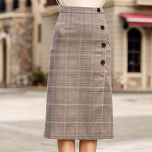 Load image into Gallery viewer, 2019 Autumn new boutique women's single-breasted splice pattern a dress retro dress 28633