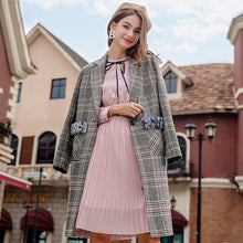Load image into Gallery viewer, 2018 Autumn and Winter New brand women's wear lapel plaid wool coat temperament celebrity hair coat female 97103