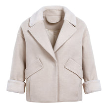 Load image into Gallery viewer, 2018 new brand women's dress lamb wool short wool overcoat lady wool overcoat lady 97055
