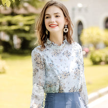 Load image into Gallery viewer, 2018 Winter new women's lace printing temperament celebrity snow spinning shirt 59066