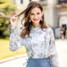 Load image into Gallery viewer, 2018 Winter new women's lace printing temperament celebrity snow spinning shirt 59066