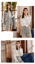 Load image into Gallery viewer, Spring 2019 New Women's Wear Pure Collar Horn Sleeve Bottom Shirt, Lady Baitie Pullover Chiffon Blouse 59096
