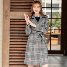 Load image into Gallery viewer, Fall and Winter 2009 New High-quality Women's Clothes with Turn-over Collar, Double-row Button Checker Overcoat, Famous Wool Wool Cloth Overcoat 97120