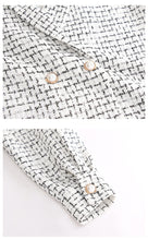 Load image into Gallery viewer, 2018 New brand women's lapel Xiaoxiang temperament women's short coat 97116