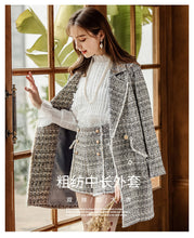 Load image into Gallery viewer, 2018 Autumn and Winter New Boutique Women's Coat Swirl Spindle Little Fragrance Coat Temperance Light Cooked Ladies 'Coat 97127