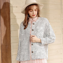 Load image into Gallery viewer, 2018 Winter new women's round collar 9-cent cuff single buckle Baiqi Xiaoxiangfeng jacket 97119