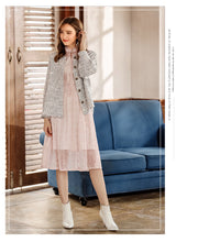 Load image into Gallery viewer, 2018 Winter new women's round collar 9-cent cuff single buckle Baiqi Xiaoxiangfeng jacket 97119