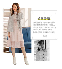 Load image into Gallery viewer, 2018 Winter new women's round collar 9-cent cuff single buckle Baiqi Xiaoxiangfeng jacket 97119