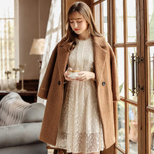 Load image into Gallery viewer, 2018 New brand women's couture lapel thickened long hair coat 97060