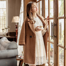 Load image into Gallery viewer, 2018 New brand women's couture lapel thickened long hair coat 97060