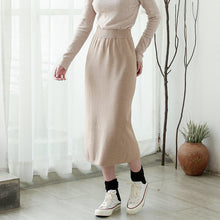 Load image into Gallery viewer, "Clearance seconds kill 56 yuan not to return and not to change" medium-length skirt women's high waist hip knitted A-line skirt 8025