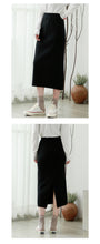 Load image into Gallery viewer, "Clearance seconds kill 56 yuan not to return and not to change" medium-length skirt women's high waist hip knitted A-line skirt 8025