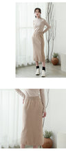 Load image into Gallery viewer, "Clearance seconds kill 56 yuan not to return and not to change" medium-length skirt women's high waist hip knitted A-line skirt 8025