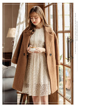 Load image into Gallery viewer, 2018 New brand women's couture lapel thickened long hair coat 97060