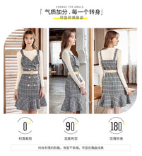 Load image into Gallery viewer, 2018 Autumn and Winter New Fashion Women's Couture Shirt Knitted Shirt Retro Show Thin 100 Skirt Set 83022