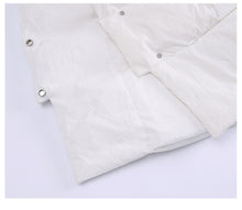 Load image into Gallery viewer, 2018 Winter new brand women's short feather vest white velvet warm women's vest jacket 93078