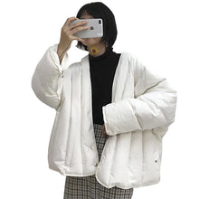 Load image into Gallery viewer, [clearing the warehouse and killing 228 yuan without refund or replacement] 90% of women in short loose down jacket, white down jacket, 2988