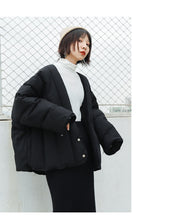 Load image into Gallery viewer, [clearing the warehouse and killing 228 yuan without refund or replacement] 90% of women in short loose down jacket, white down jacket, 2988