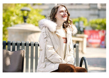 Load image into Gallery viewer, [Janfei] New winter 2008 women's wear with thick cap and cordage jacket, large hairneck down jacket 93075