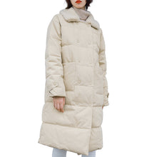 Load image into Gallery viewer, [Clearance Seconds Kill 286 Yuan, No Refund, No Exchange] Spliced Wool Neck Down Jacket Female White Duck Down Medium Long Jacket 3019