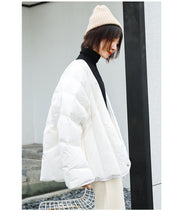 Load image into Gallery viewer, [clearing the warehouse and killing 228 yuan without refund or replacement] 90% of women in short loose down jacket, white down jacket, 2988