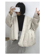 Load image into Gallery viewer, [clearing the warehouse and killing 228 yuan without refund or replacement] 90% of women in short loose down jacket, white down jacket, 2988