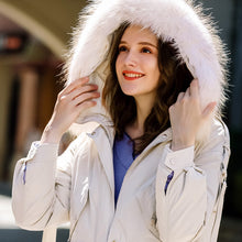 Load image into Gallery viewer, [Janfei] New winter 2008 women's wear with thick cap and cordage jacket, large hairneck down jacket 93075