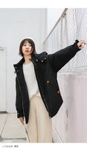 Load image into Gallery viewer, "Clearance seconds kill 156 yuan back and forth" solid color stitching cotton-padded jacket warm hooded cotton-padded jacket woman 2991