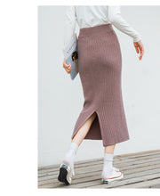 Load image into Gallery viewer, [Clearing the warehouse and killing 56 yuan per second without refund or exchange] Button skirt knitted half-length half-length half-length one-step skirt 666