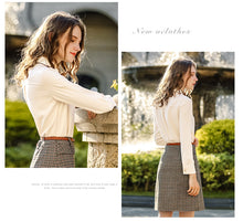 Load image into Gallery viewer, Newly fashioned woven single-row bottom-buttoned blouse, lady's shirt 53102 in winter of 2019