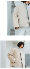 Load image into Gallery viewer, "Clearance seconds kill 156 yuan, no refund, no change" golden velvet short down jacket women down cotton jacket 3006