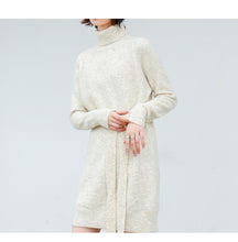 Load image into Gallery viewer, Rabbit velvet core-spun yarn sweater with bottom and high neck knitted sweater 9547
