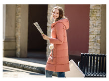 Load image into Gallery viewer, [ Journal of the Philippines] 2018 Winter new women's thickening warm jacket White Eider Lady with cap down jacket 97132