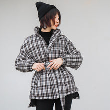 Load image into Gallery viewer, 2008 Autumn and Winter New Korean Edition Thickened Short Jacket Female Chequered 90 White Duck Down Winter Female 3017