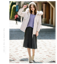 Load image into Gallery viewer, [Janfei] New winter 2008 women's wear with thick cap and cordage jacket, large hairneck down jacket 93075