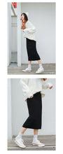 Load image into Gallery viewer, [Clearing the warehouse and killing 56 yuan per second without refund or exchange] Button skirt knitted half-length half-length half-length one-step skirt 666