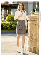 Load image into Gallery viewer, Newly fashioned woven single-row bottom-buttoned blouse, lady's shirt 53102 in winter of 2019