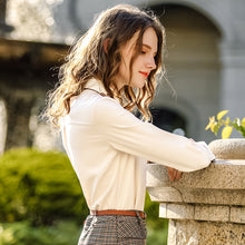 Load image into Gallery viewer, Newly fashioned woven single-row bottom-buttoned blouse, lady's shirt 53102 in winter of 2019