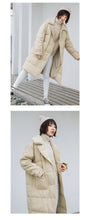 Load image into Gallery viewer, [Clearance Seconds Kill 286 Yuan, No Refund, No Exchange] Spliced Wool Neck Down Jacket Female White Duck Down Medium Long Jacket 3019
