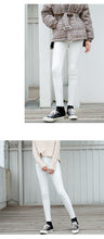 Load image into Gallery viewer, "48 yuan will not refund or change the clearance at the end of the season" in autumn and winter plus velvet trousers for women, casual denim leggings 5821