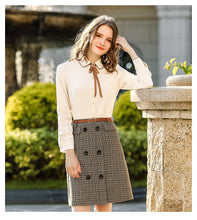 Load image into Gallery viewer, Newly fashioned woven single-row bottom-buttoned blouse, lady's shirt 53102 in winter of 2019