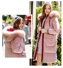 Load image into Gallery viewer, New Winter 2008 Women's Wear Thickened Long Cap Leisure Coat Large Hair Neck Down Garment 93076