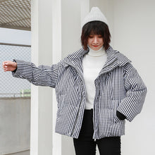 Load image into Gallery viewer, "Clearance seconds kill 228 yuan without refund or change" 2018 winter hooded bread grid down jacket 3005 women
