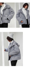 Load image into Gallery viewer, "Clearance seconds kill 228 yuan without refund or change" 2018 winter hooded bread grid down jacket 3005 women
