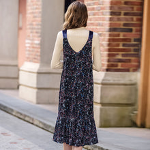 Load image into Gallery viewer, 2018 Winter new velvet Sling bottom skirt temperament celebrity print dress 63100